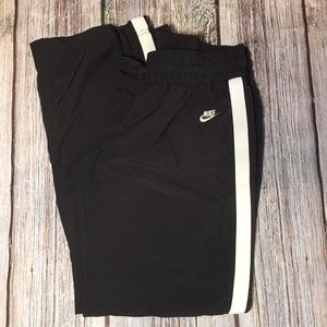 Nike Athletic Pants Mesh Lined W/Pocket Size Large